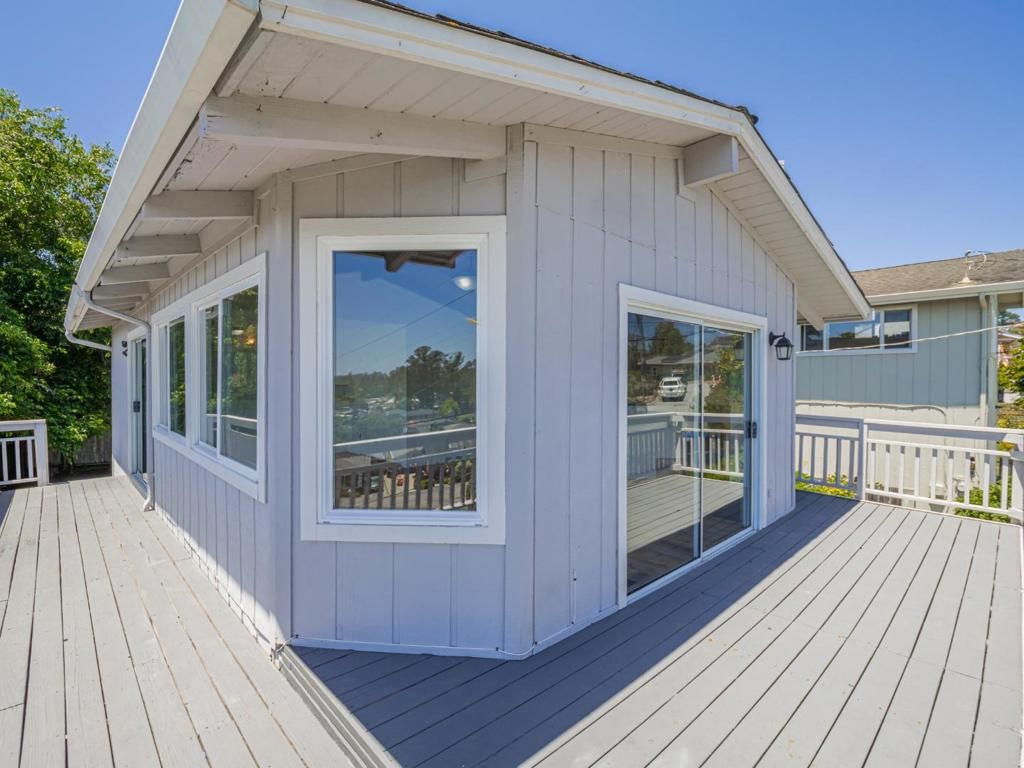 Image 12 of property listing at 3227 Putter Drive, Soquel, CA 95073