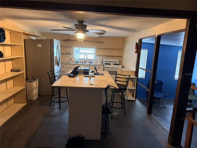 39032 OLA AVENUE, Zephyrhills, FL 33542