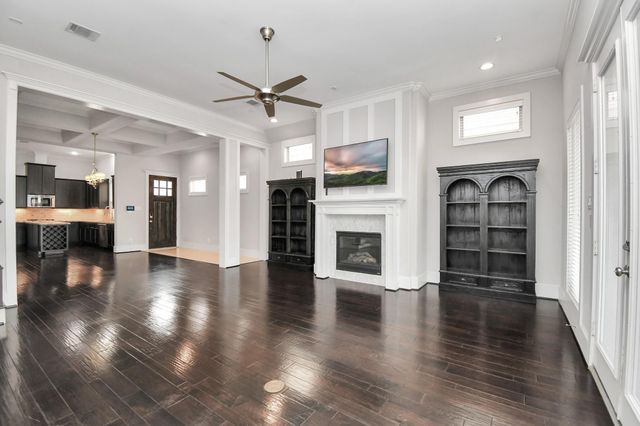 239 W 27th Street, Houston, TX 77008