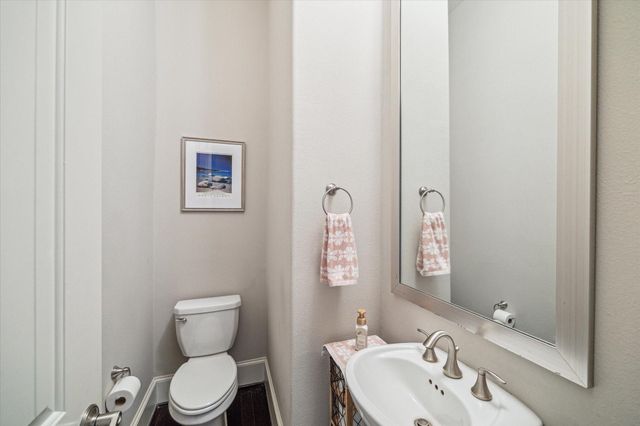 239 W 27th Street, Houston, TX 77008