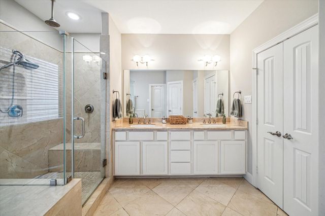 239 W 27th Street, Houston, TX 77008