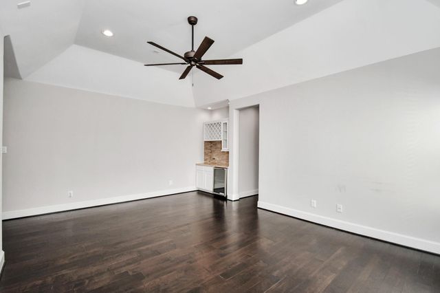 239 W 27th Street, Houston, TX 77008