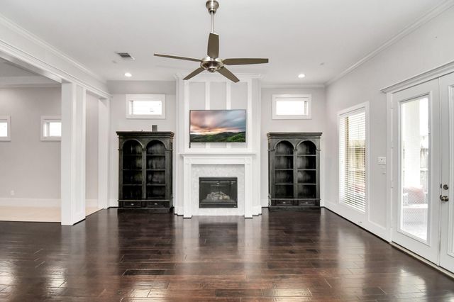 239 W 27th Street, Houston, TX 77008