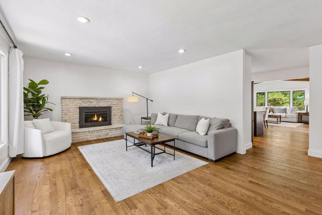 16170 Westgate Lane, Eden Prairie, MN 55344