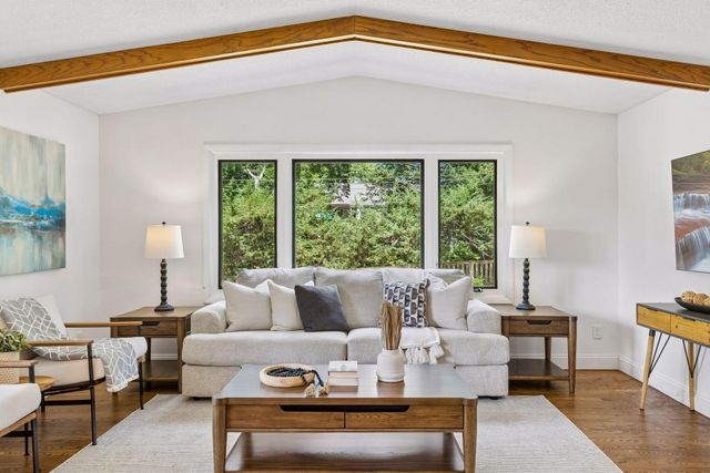 16170 Westgate Lane, Eden Prairie, MN 55344