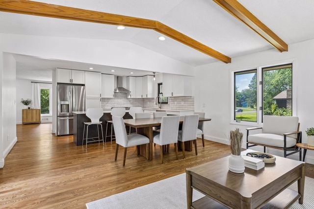 16170 Westgate Lane, Eden Prairie, MN 55344
