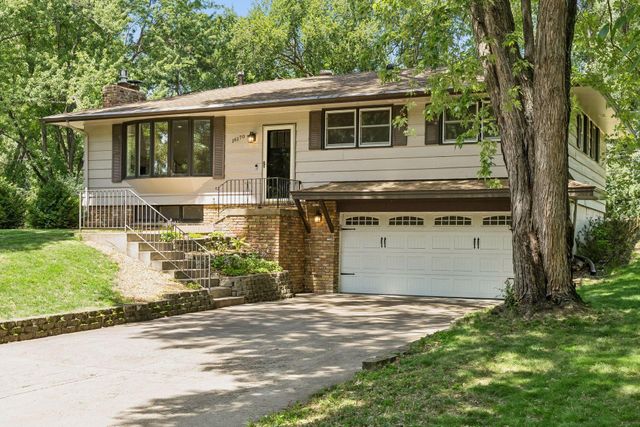16170 Westgate Lane, Eden Prairie, MN 55344