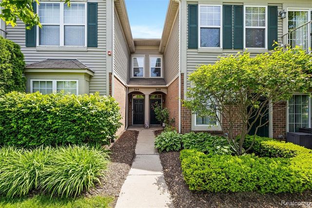340 N Wixom Road, Wixom, MI 48393