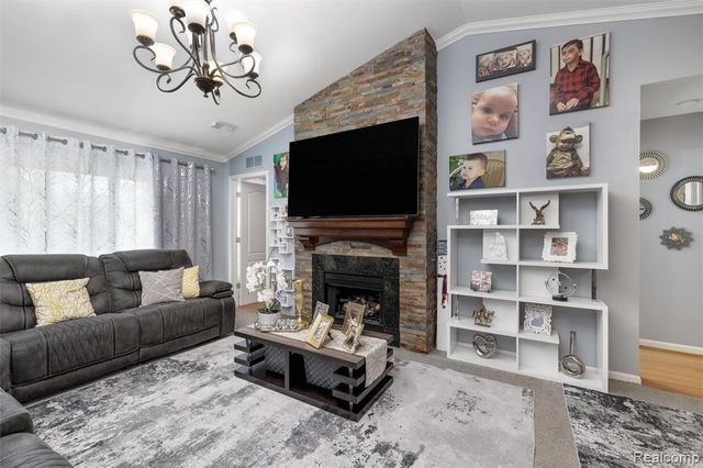 340 N Wixom Road, Wixom, MI 48393