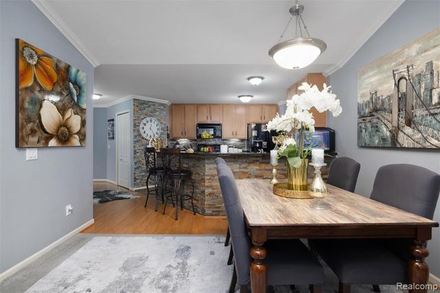 340 N Wixom Road, Wixom, MI 48393