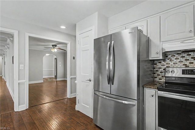 508 Bartell DR, Chesapeake, VA 23322