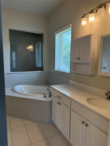 2306 Lamberth Court, Heath, TX 75126