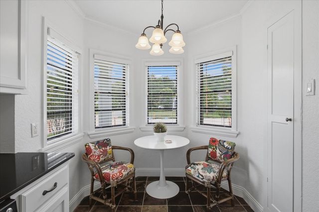 2721 Benbrook Boulevard, Fort Worth, TX 76109