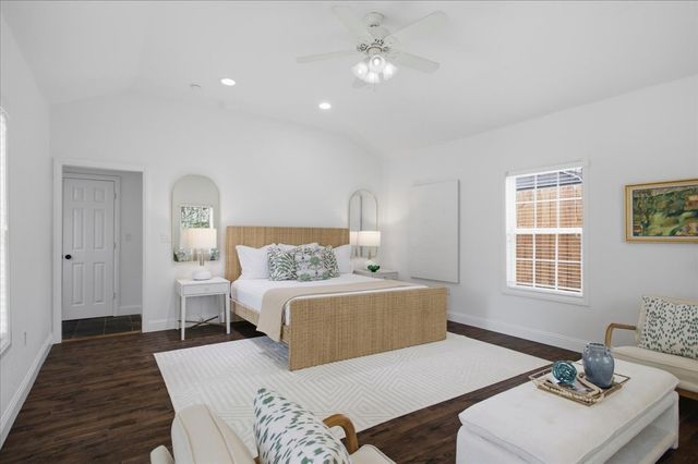 2721 Benbrook Boulevard, Fort Worth, TX 76109