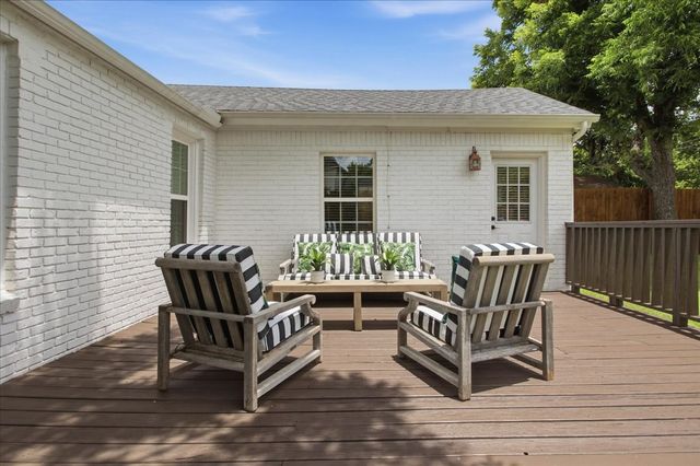 2721 Benbrook Boulevard, Fort Worth, TX 76109
