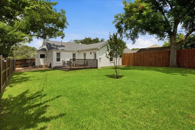 2721 Benbrook Boulevard, Fort Worth, TX 76109