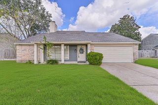 2605 Shadybend Drive, Pearland, TX 77581