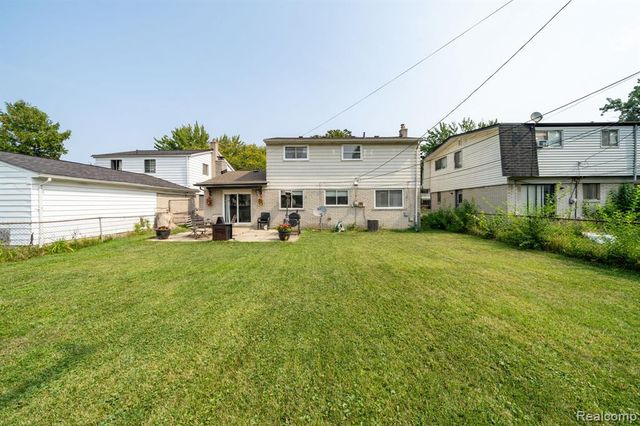 19922 Parkside Street, Saint Clair Shores, MI 48080