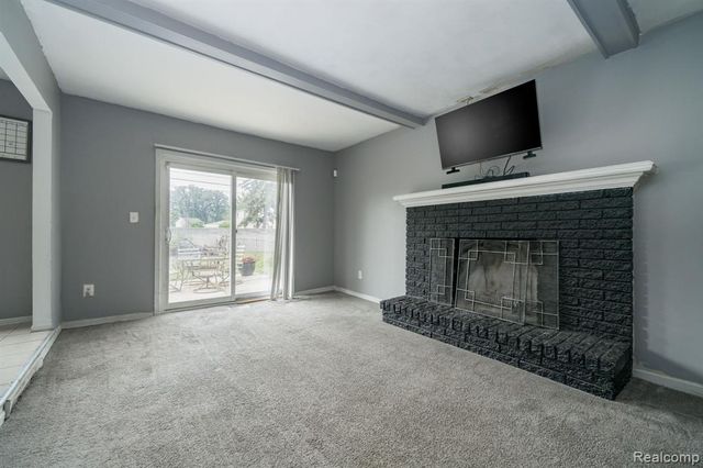 19922 Parkside Street, Saint Clair Shores, MI 48080