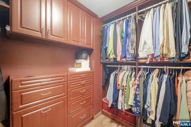 730 Harmon Cove Tower, Secaucus, NJ 07094