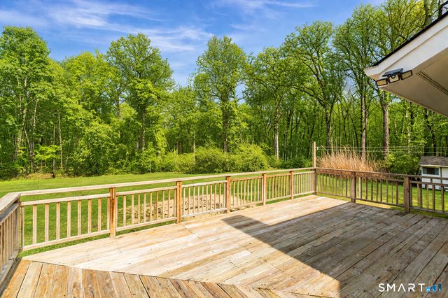 6 Daniels Drive, Danbury, CT 06811