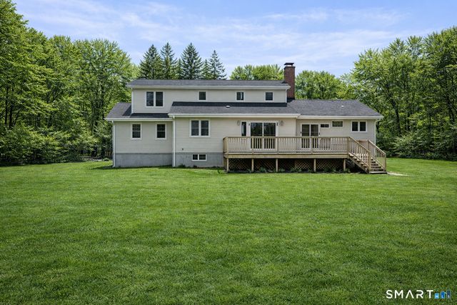 6 Daniels Drive, Danbury, CT 06811