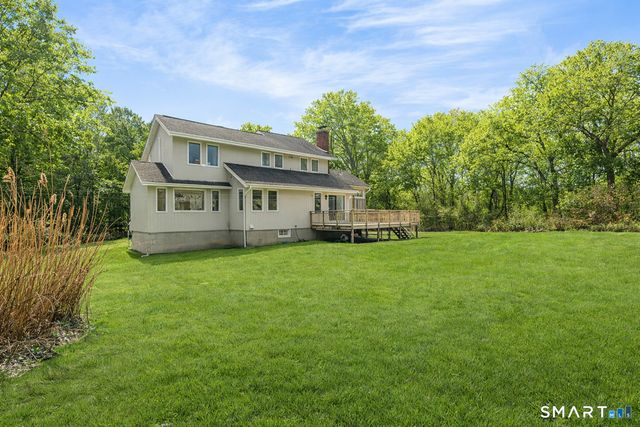 6 Daniels Drive, Danbury, CT 06811