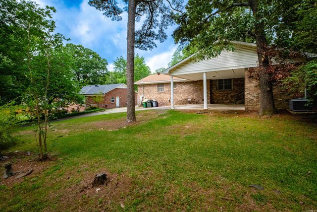 19 Queenspark Road, Little Rock, AR 72227
