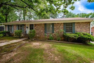 19 Queenspark Road, Little Rock, AR 72227