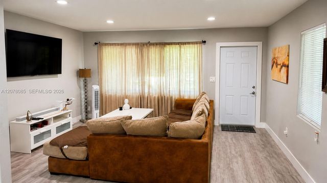 4017 SW 20th Street, West Park, FL 33023