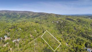 901 Lake Arrowhead Drive, Waleska, GA 30183