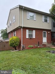 4383 ENSBROOK LN, Woodbridge, VA 22193
