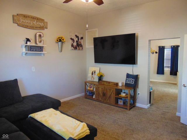 620 Brewer Street, Whiteland, IN 46184