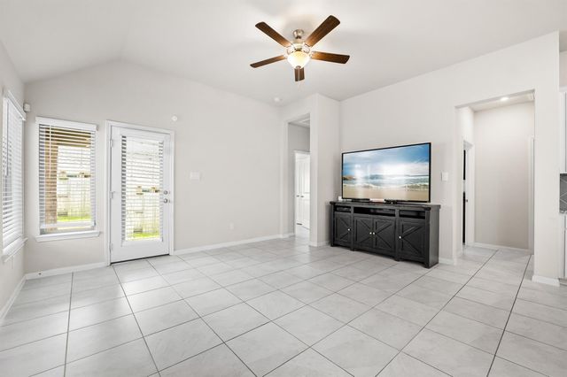 3722 Amoroso Drive, Rosharon, TX 77583