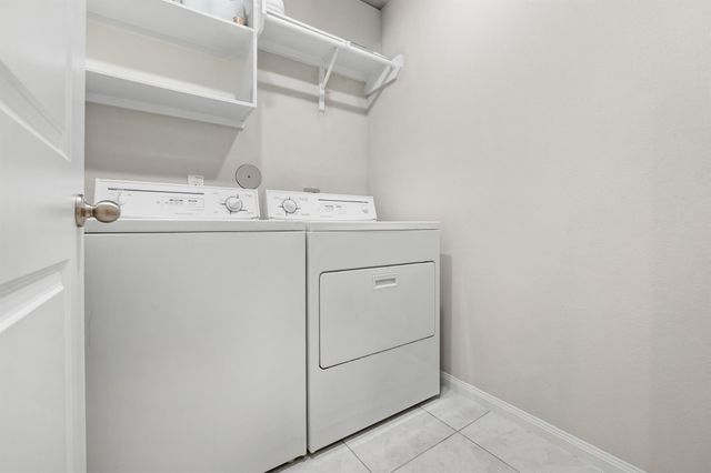 3722 Amoroso Drive, Rosharon, TX 77583