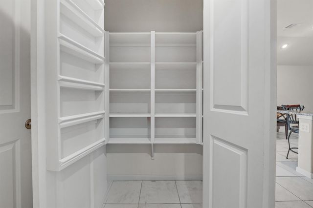 3722 Amoroso Drive, Rosharon, TX 77583