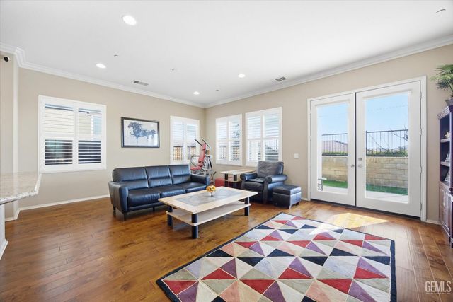 10017 Francois Lane, Bakersfield, CA 93306