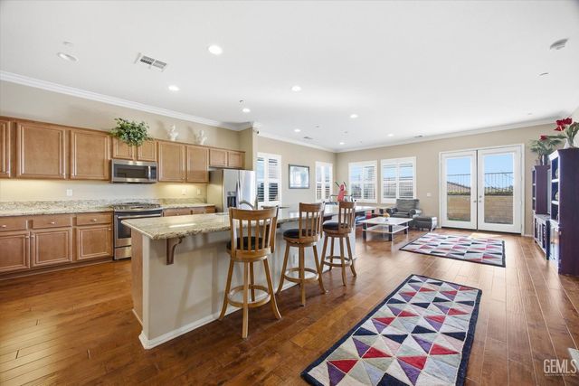 10017 Francois Lane, Bakersfield, CA 93306