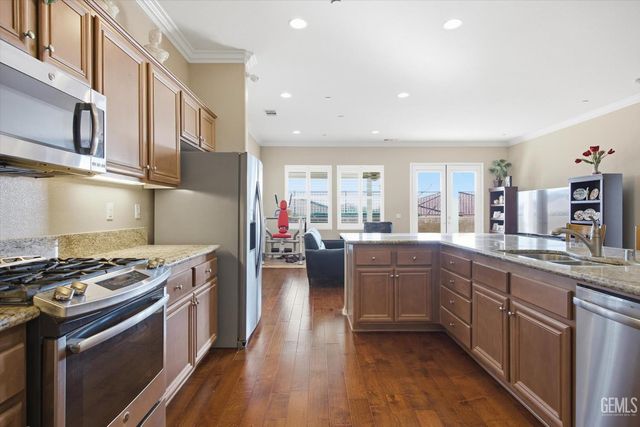 10017 Francois Lane, Bakersfield, CA 93306