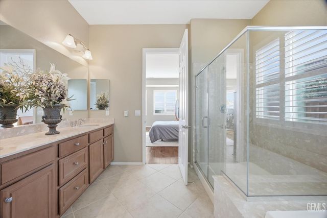 10017 Francois Lane, Bakersfield, CA 93306