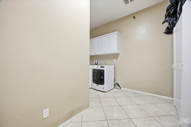 10017 Francois Lane, Bakersfield, CA 93306