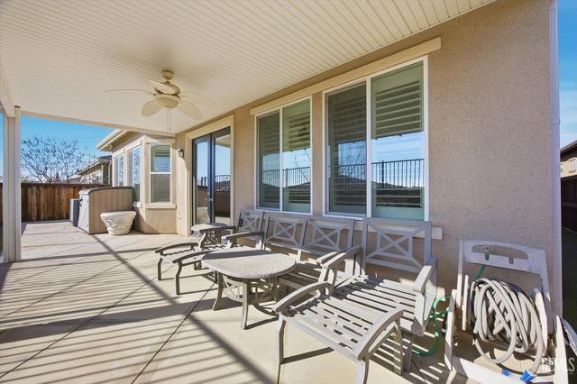 10017 Francois Lane, Bakersfield, CA 93306