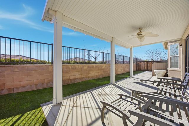 10017 Francois Lane, Bakersfield, CA 93306