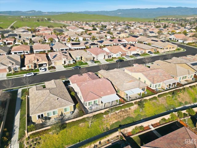 10017 Francois Lane, Bakersfield, CA 93306