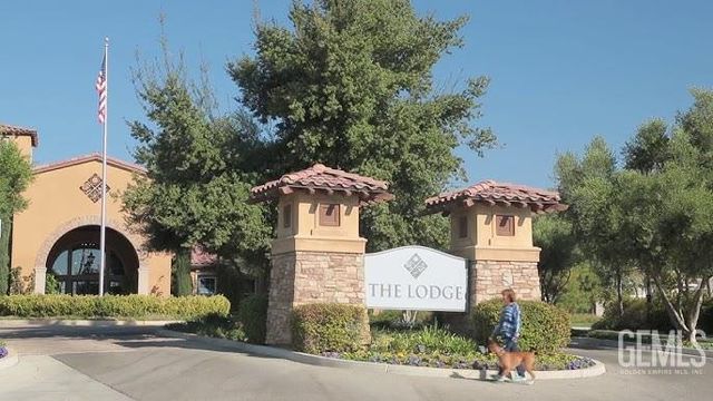 10017 Francois Lane, Bakersfield, CA 93306