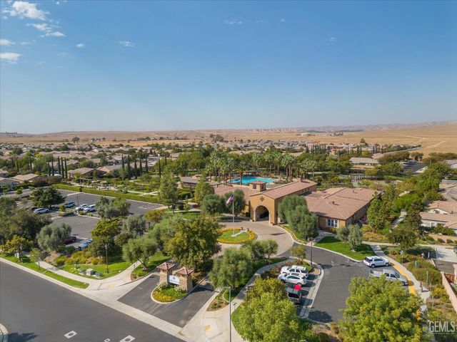 10017 Francois Lane, Bakersfield, CA 93306