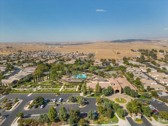 10017 Francois Lane, Bakersfield, CA 93306