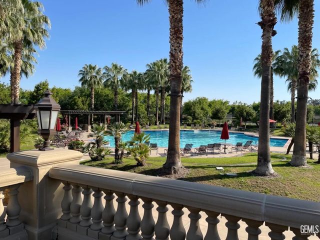 10017 Francois Lane, Bakersfield, CA 93306