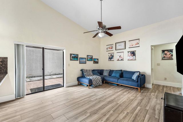28 Paxford Lane, Boynton Beach, FL 33426