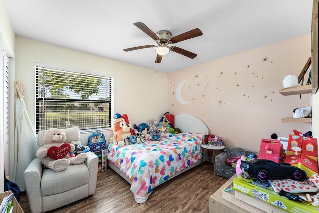 28 Paxford Lane, Boynton Beach, FL 33426